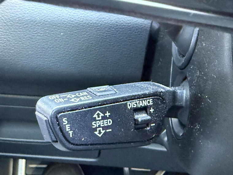 Vehicle Image 40