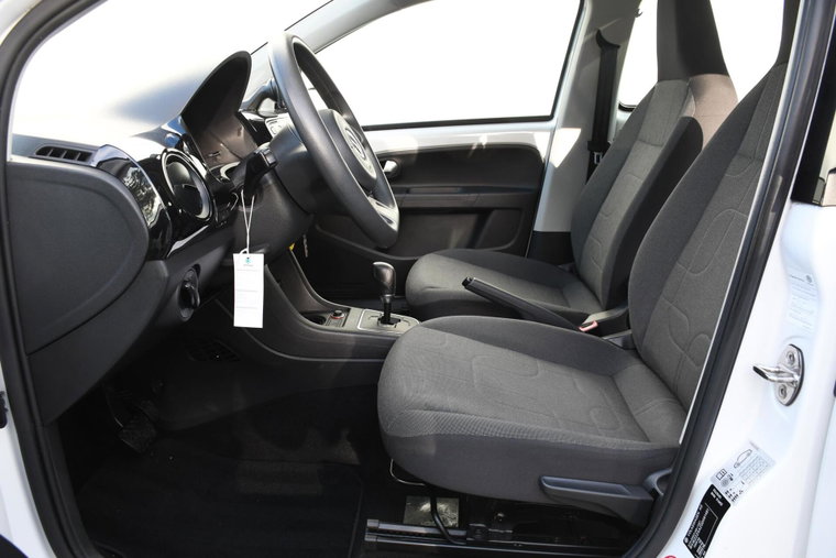 Vehicle Image 30
