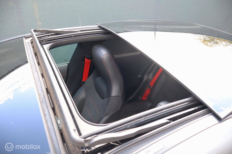 Vehicle Image 33