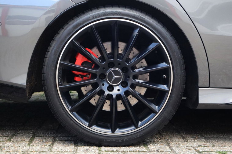 Vehicle Image 40