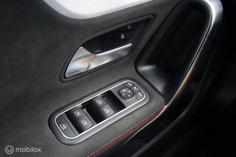Vehicle Image 45
