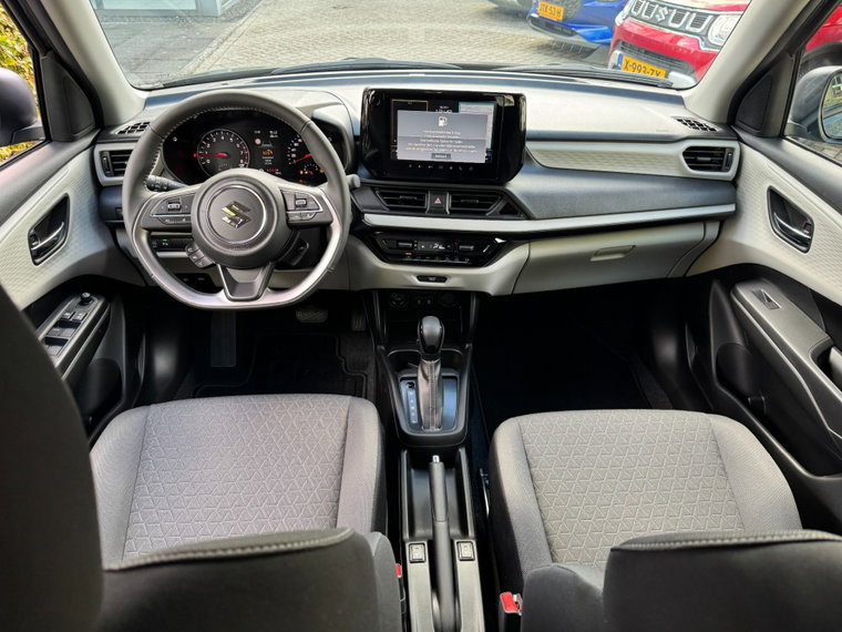 Vehicle Image 21