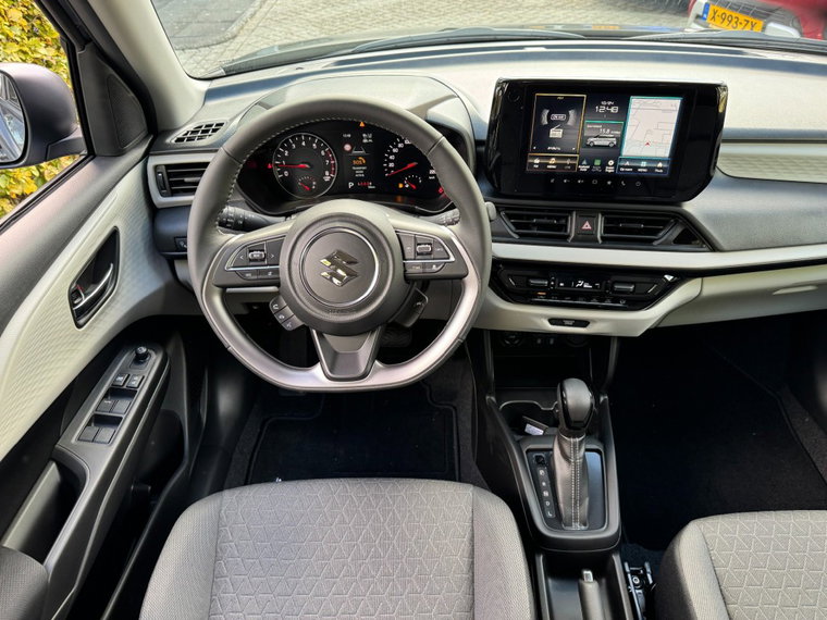 Vehicle Image 22