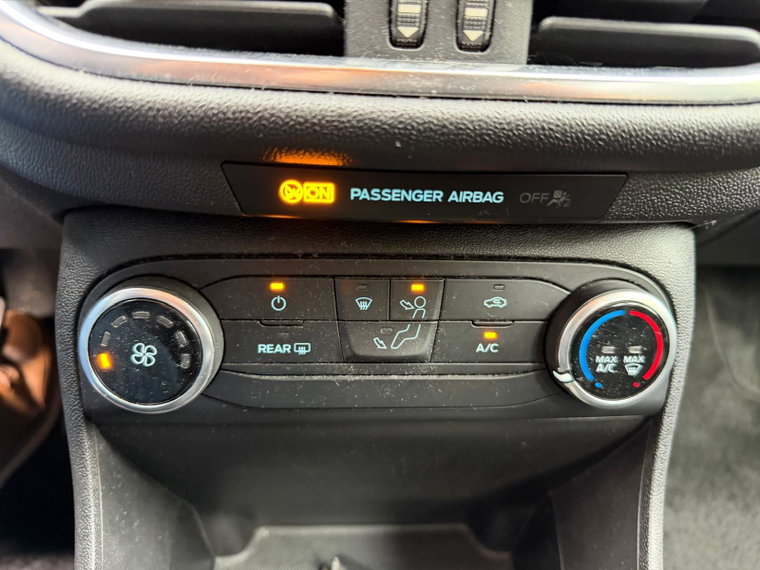 Vehicle Image 26