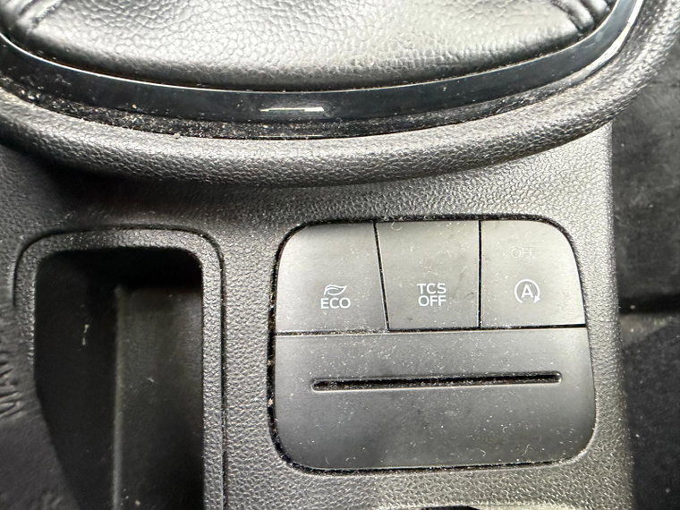 Vehicle Image 28