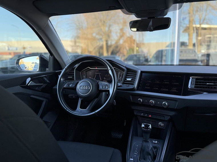 Vehicle Image 35