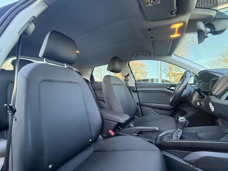 Vehicle Image 37