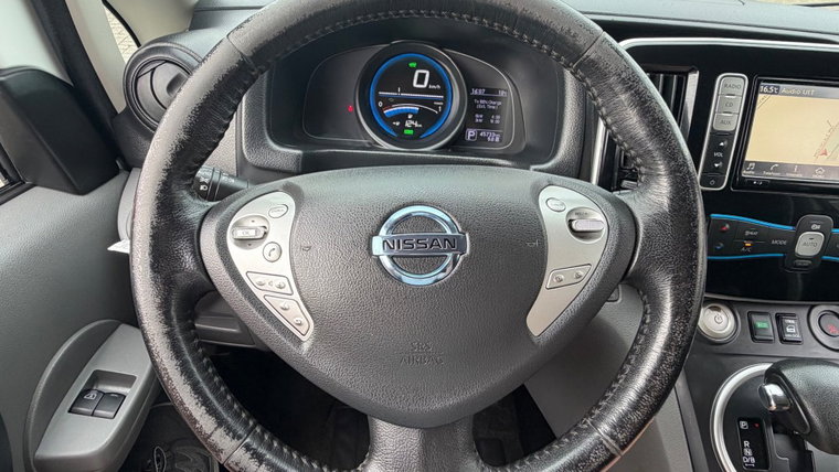 Vehicle Image 23