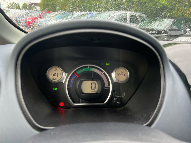Vehicle Image 14