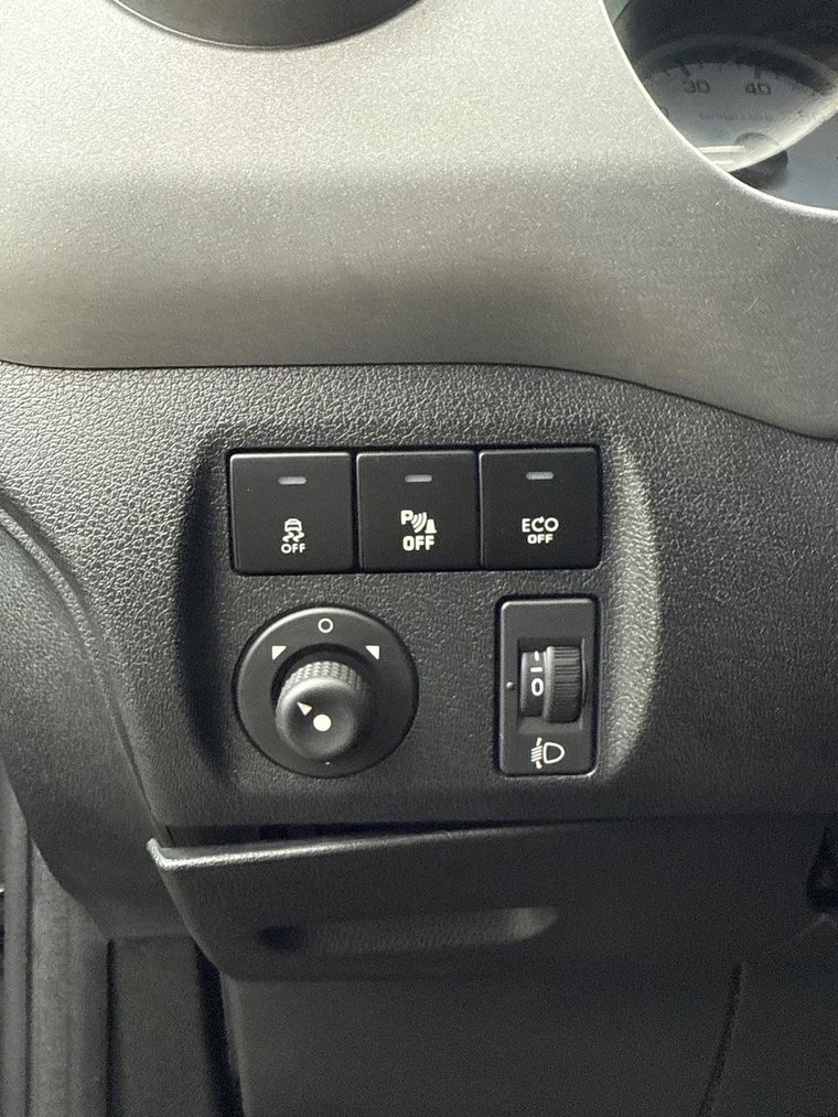 Vehicle Image 34