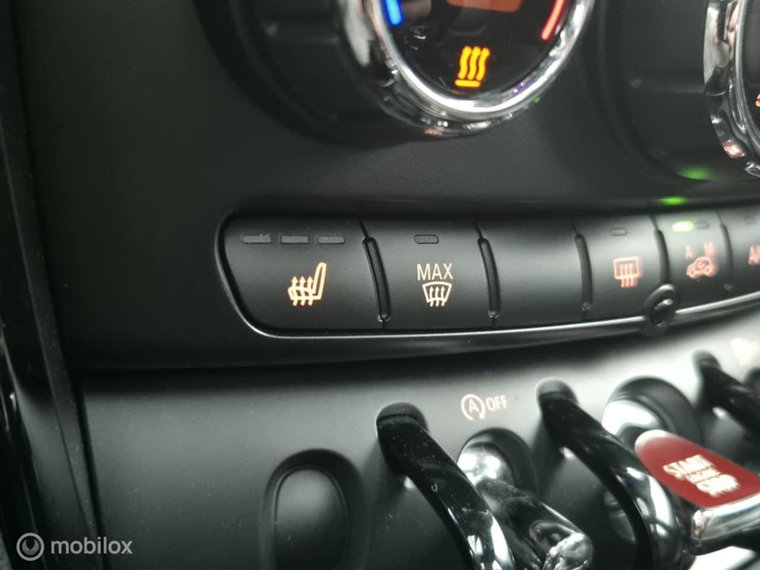 Vehicle Image 29
