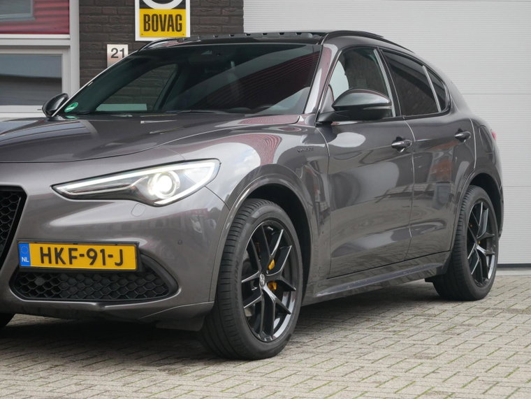 Vehicle Image 28