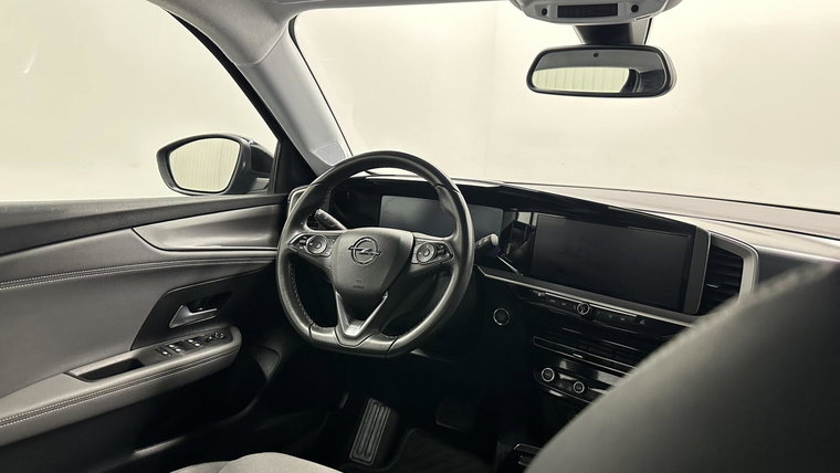 Vehicle Image 20
