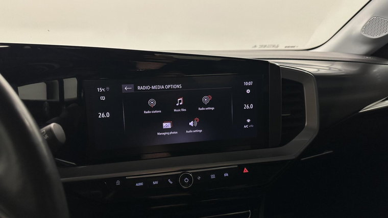 Vehicle Image 37