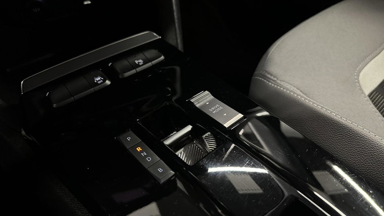 Vehicle Image 48