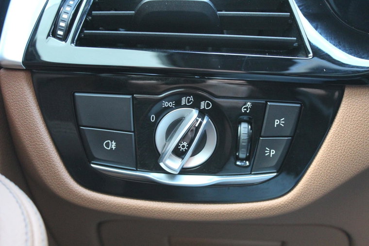 Vehicle Image 38