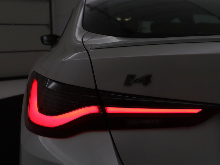 Vehicle Image 40