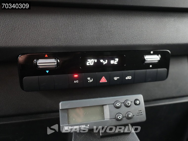 Vehicle Image 42