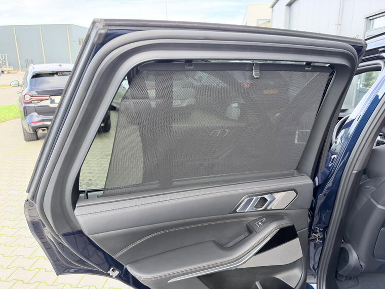 Vehicle Image 33