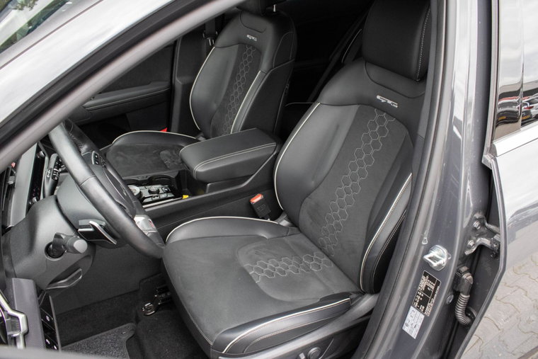 Vehicle Image 19