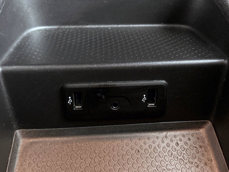 Vehicle Image 24