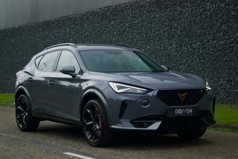 Vehicle Image 8