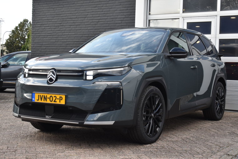 Vehicle Image 21