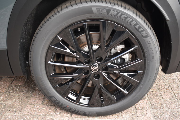 Vehicle Image 31
