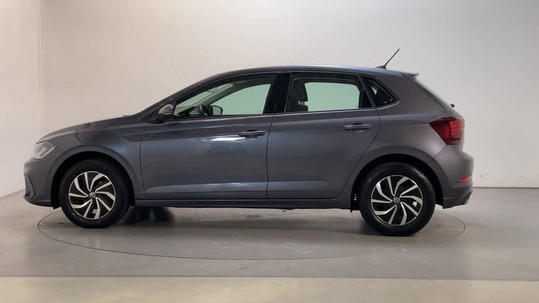 Vehicle Image 14