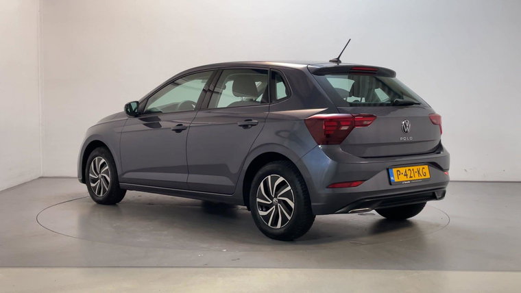Vehicle Image 8