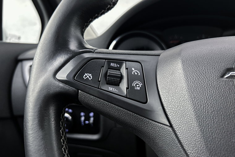 Vehicle Image 19
