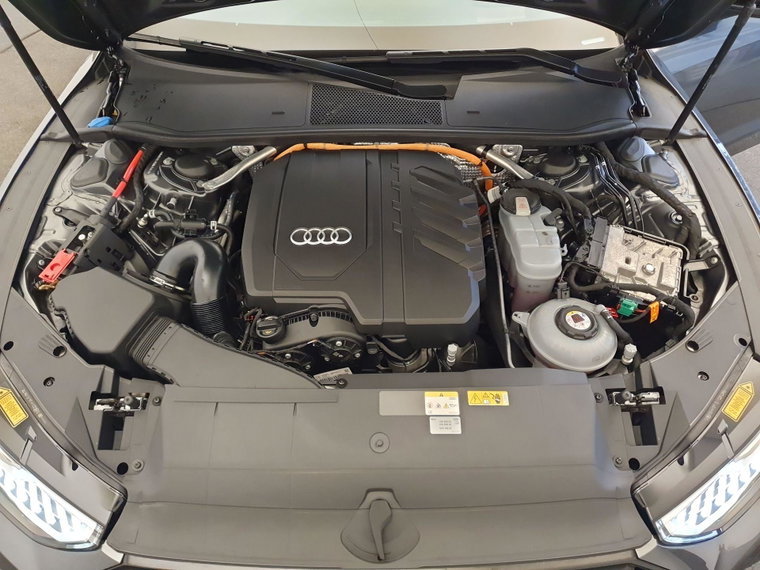 Vehicle Image 30