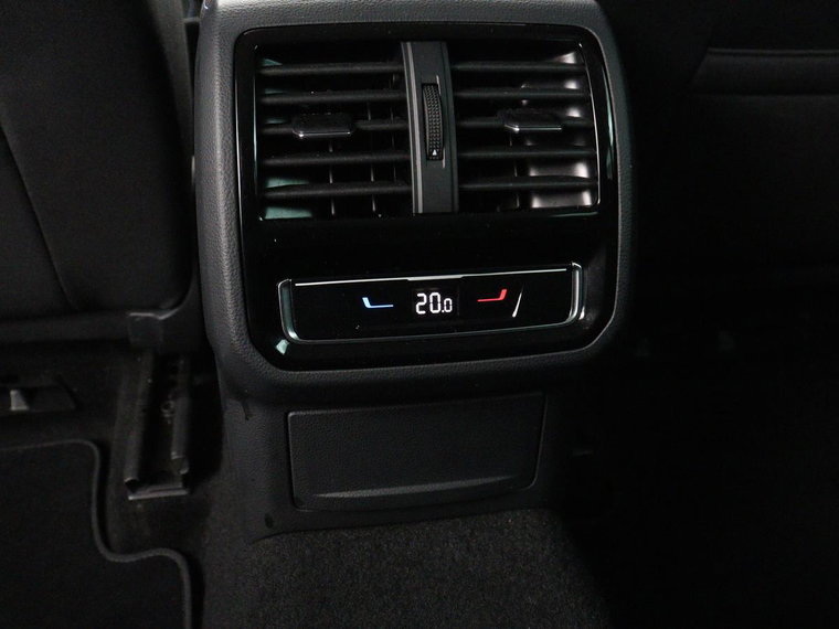 Vehicle Image 34