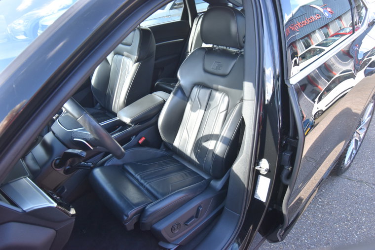 Vehicle Image 33