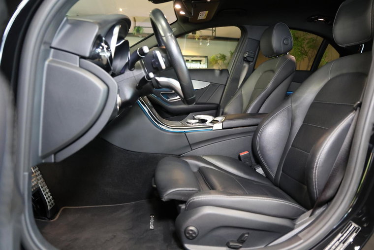 Vehicle Image 27