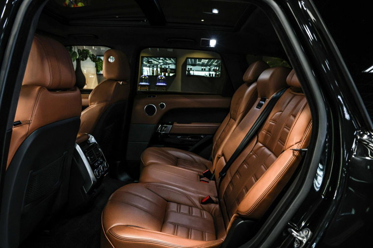 Vehicle Image 10