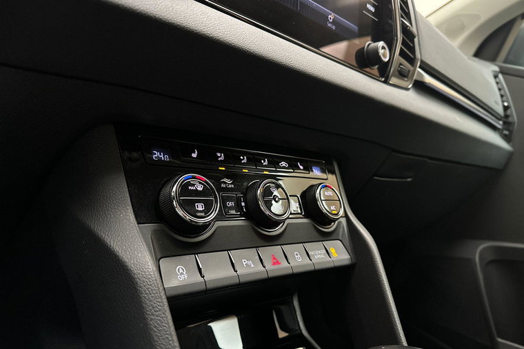 Vehicle Image 28