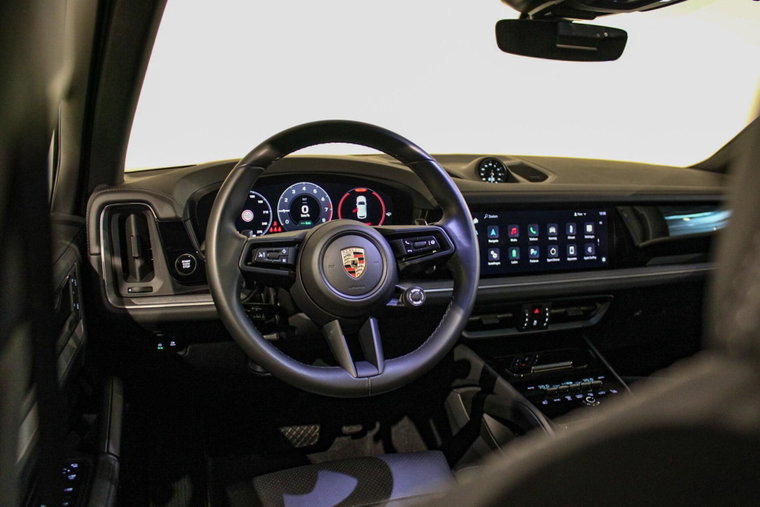 Vehicle Image 20