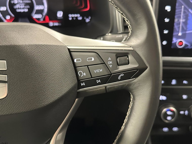 Vehicle Image 26