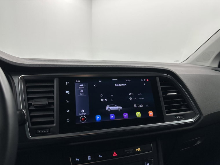Vehicle Image 52