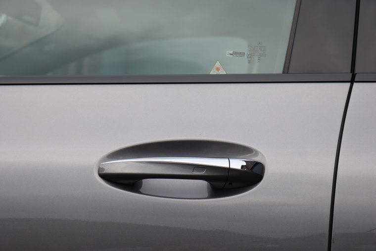 Vehicle Image 25