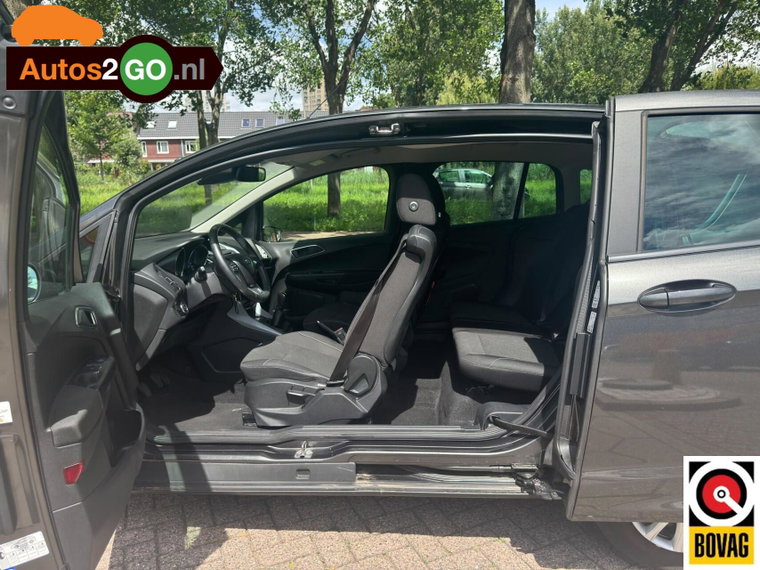 Vehicle Image 13