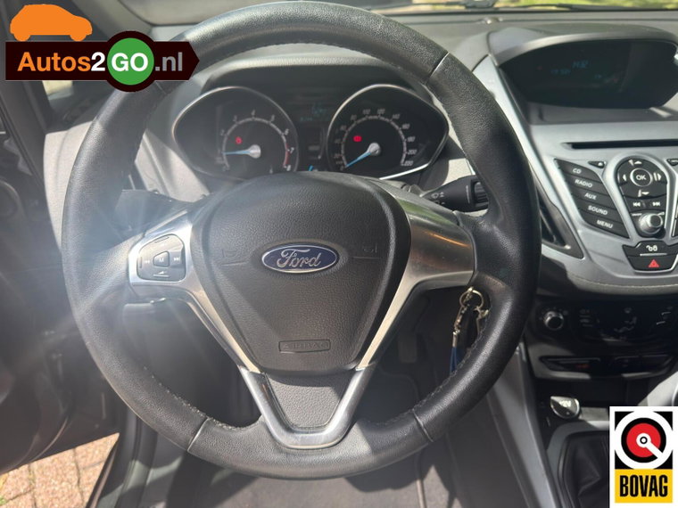 Vehicle Image 16
