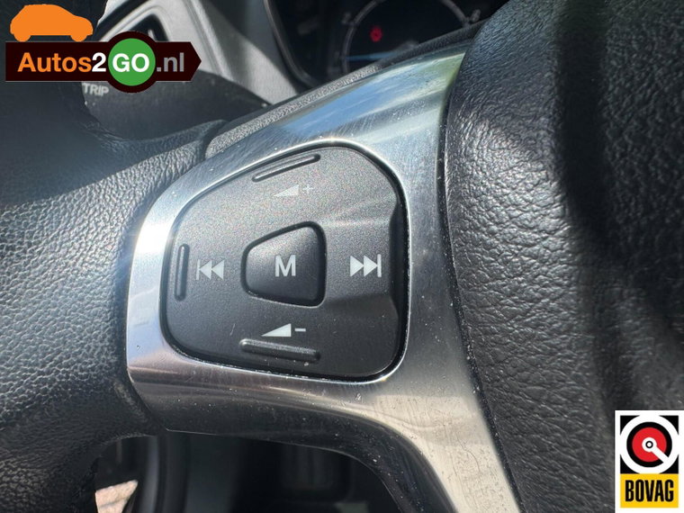Vehicle Image 17