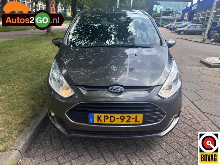 Vehicle Image 6