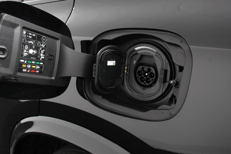 Vehicle Image 30
