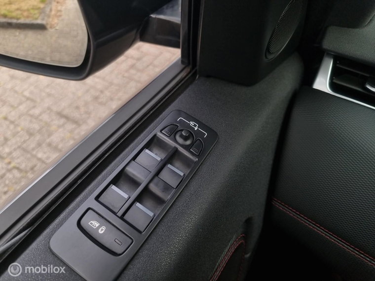 Vehicle Image 45