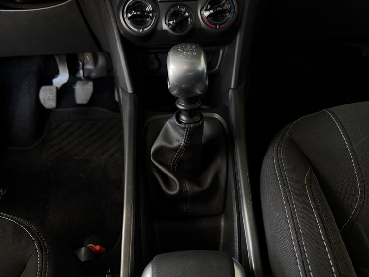 Vehicle Image 24