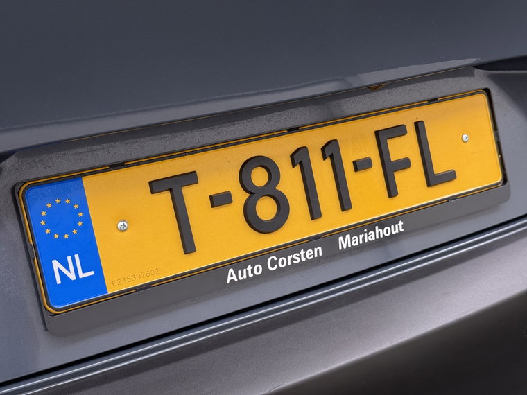 Vehicle Image 42