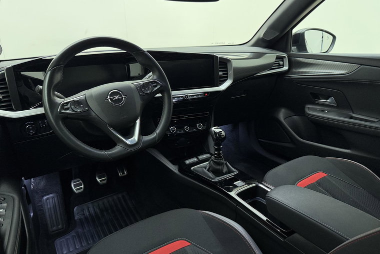 Vehicle Image 15